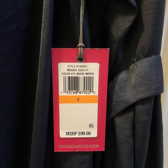 Vince Camuto Off the shoulder blouse - Picture 5 of 5